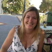 Tracey Holder
